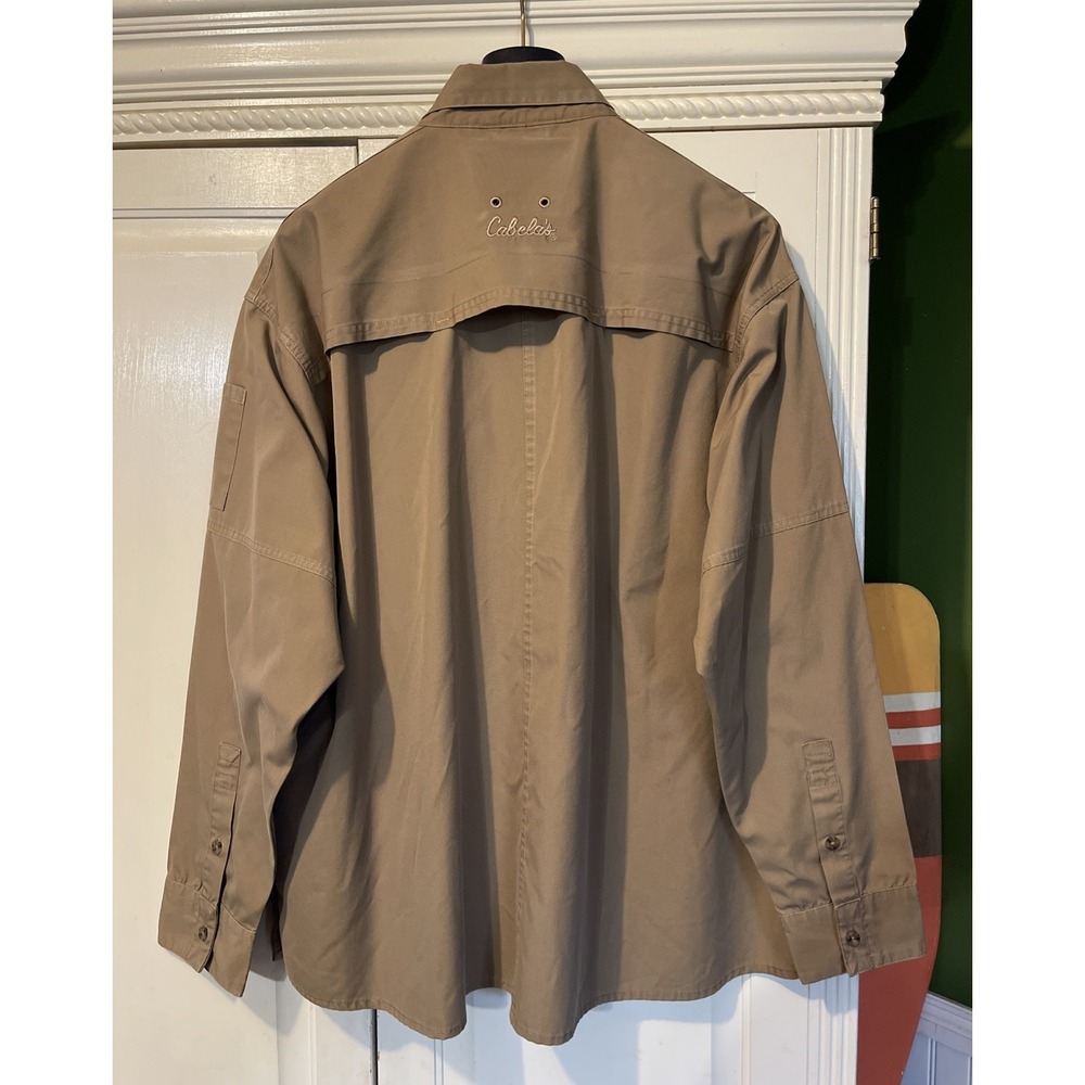 Cabelas Shirt Men XL Beige Long Sleeve Button Down Pockets Work Camping Fishing‎
